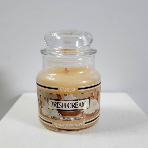 Yankee Irish Cream Candle Rare Vintage Black Band Small Jar Lid 3.7 Oz 138216 - Picture 1 of 11